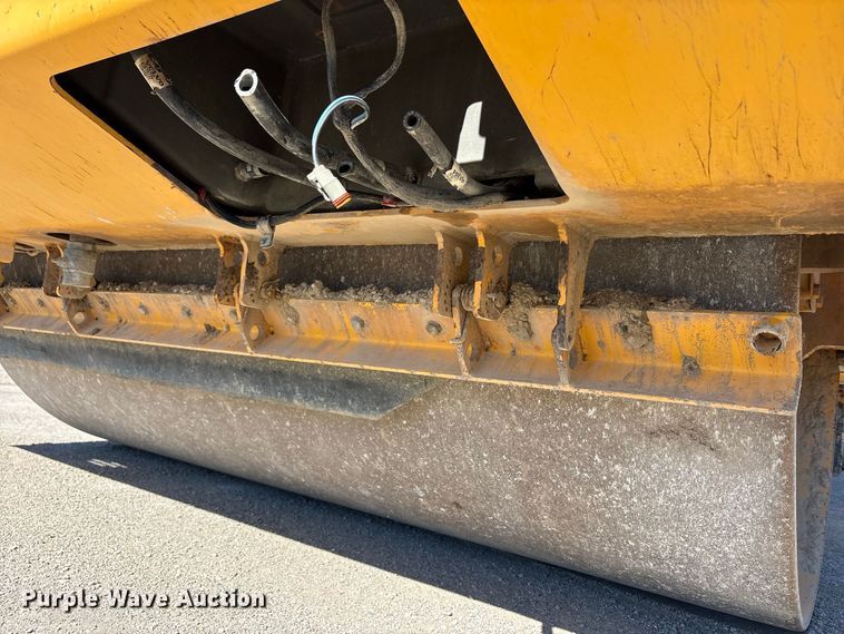 image for item FK2163 2014 Volvo DD140B double drum vibratory roller