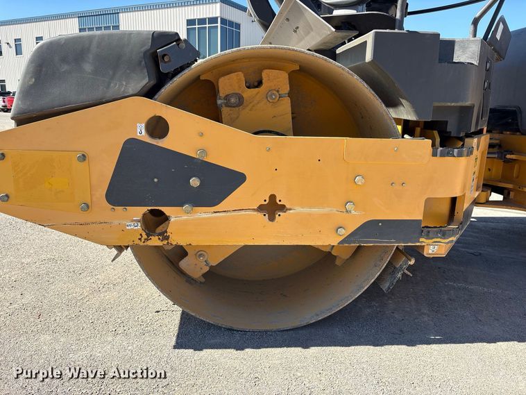 image for item FK2163 2014 Volvo DD140B double drum vibratory roller