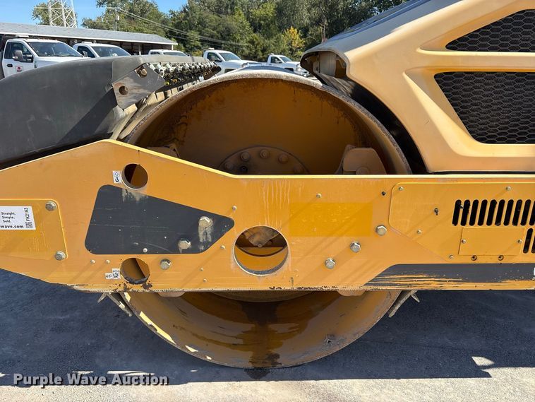 image for item FK2163 2014 Volvo DD140B double drum vibratory roller