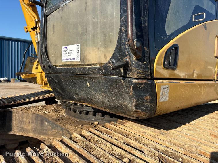 image for item FK2168 2006 Caterpillar 330C L excavator