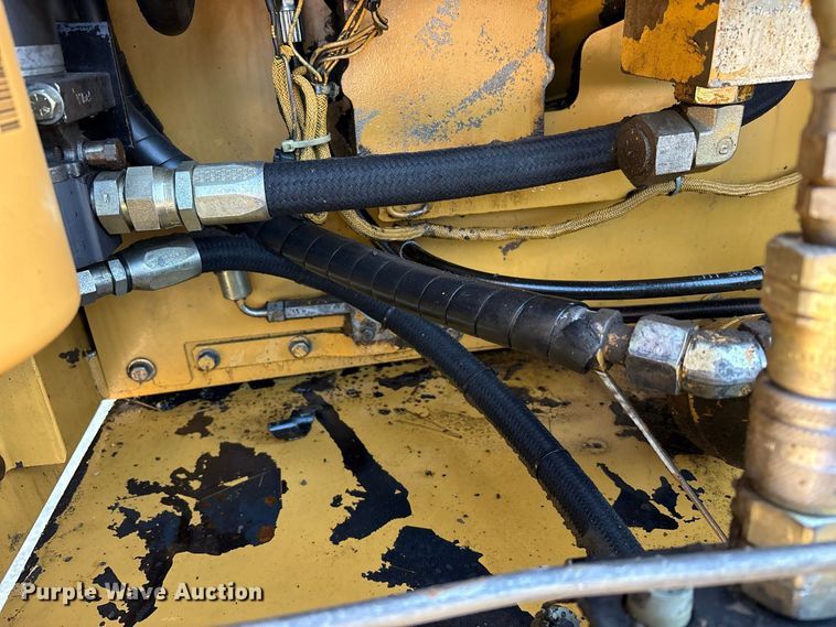 image for item FK2168 2006 Caterpillar 330C L excavator