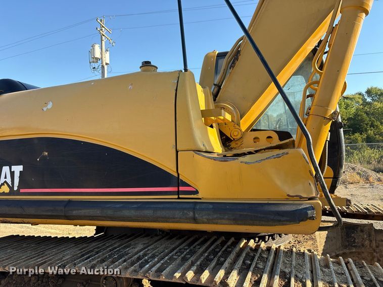 image for item FK2168 2006 Caterpillar 330C L excavator