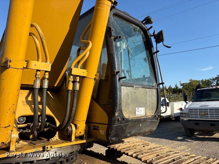 image for item FK2168 2006 Caterpillar 330C L excavator