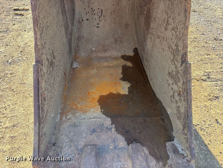 image for item FK2168 2006 Caterpillar 330C L excavator