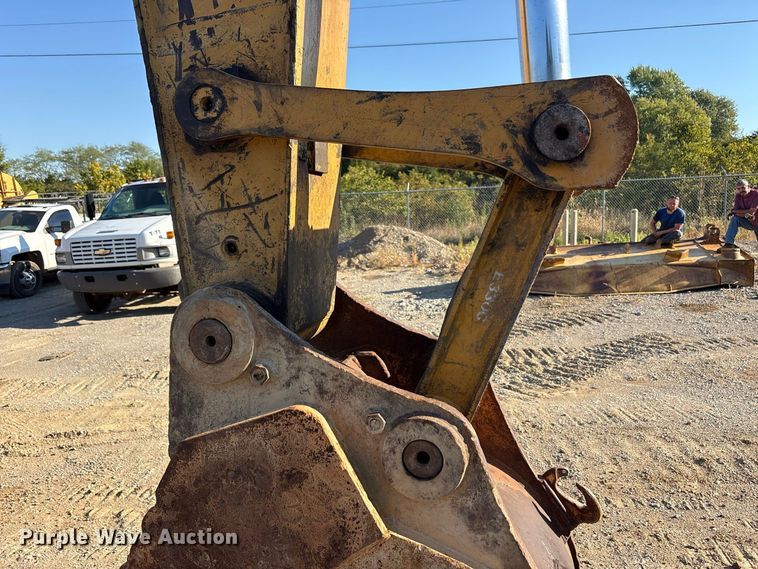 image for item FK2168 2006 Caterpillar 330C L excavator