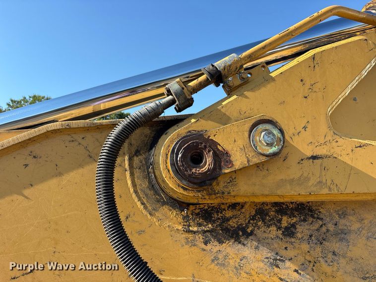 image for item FK2168 2006 Caterpillar 330C L excavator