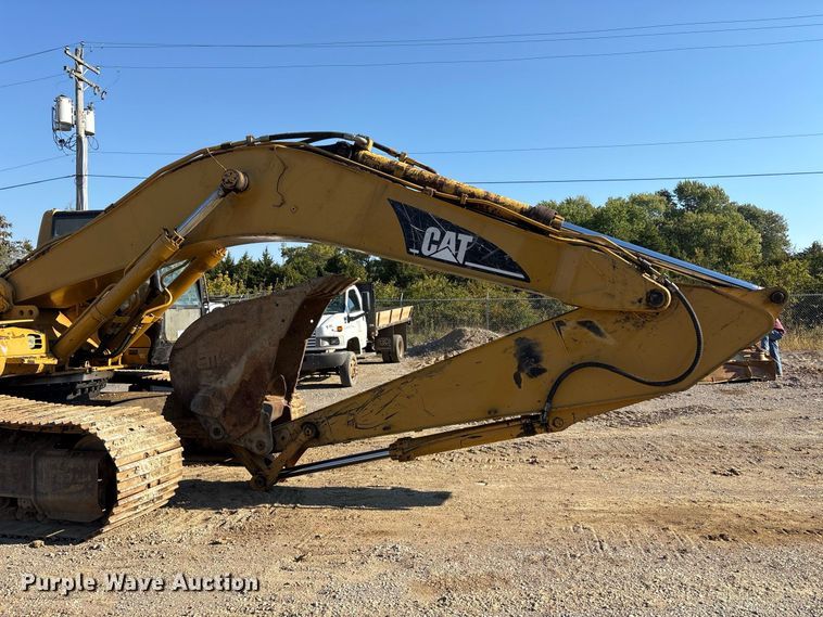 image for item FK2168 2006 Caterpillar 330C L excavator