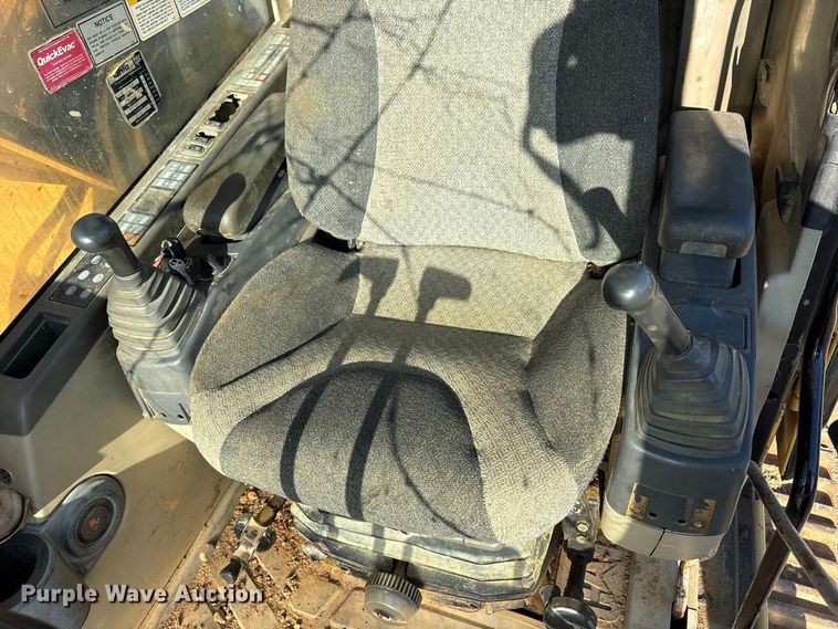 image for item FK2168 2006 Caterpillar 330C L excavator