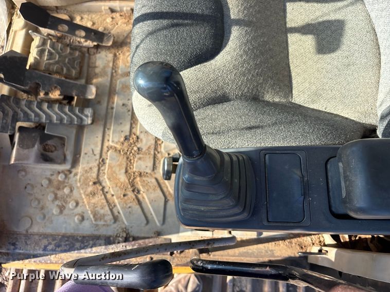image for item FK2168 2006 Caterpillar 330C L excavator