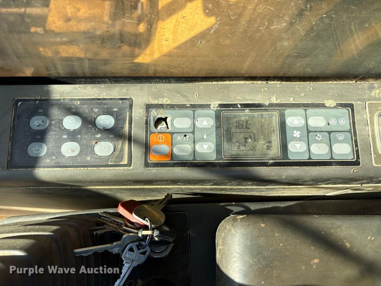 image for item FK2168 2006 Caterpillar 330C L excavator