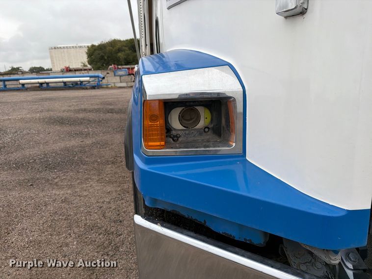 image for item FK3677 2017 Western Star 4700 dump truck