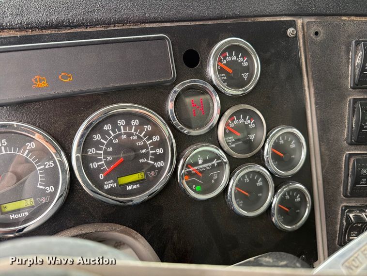 image for item FK3677 2017 Western Star 4700 dump truck
