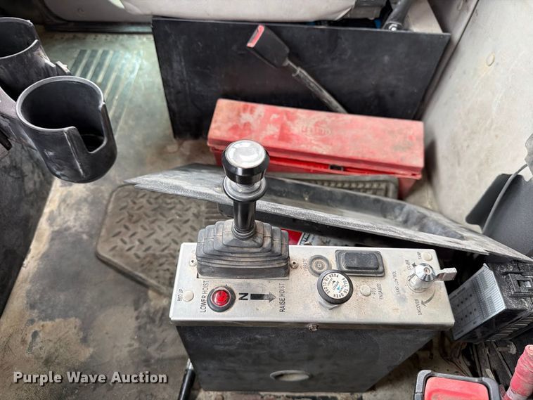 image for item FK3677 2017 Western Star 4700 dump truck
