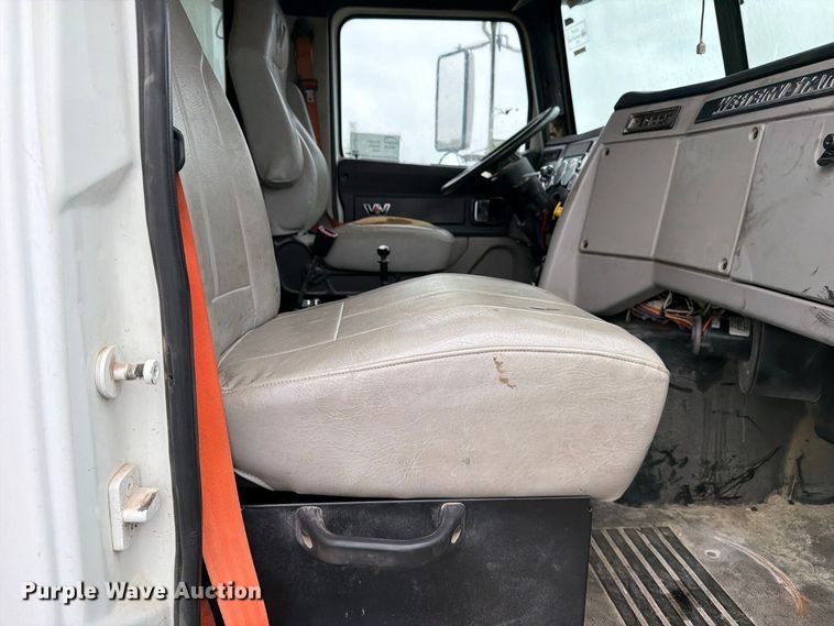 image for item FK3677 2017 Western Star 4700 dump truck