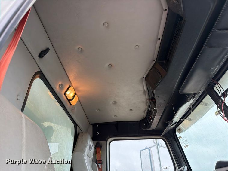 image for item FK3677 2017 Western Star 4700 dump truck