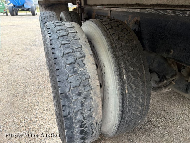 image for item FK3677 2017 Western Star 4700 dump truck