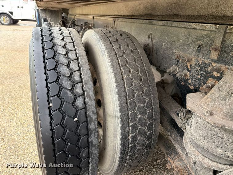 image for item FK3677 2017 Western Star 4700 dump truck