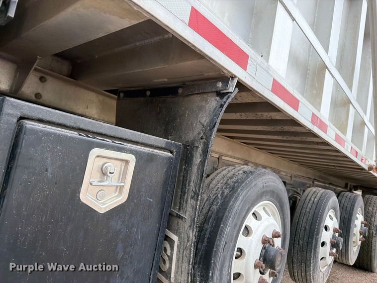 image for item FK3679 2017 Western Star 4700 dump truck