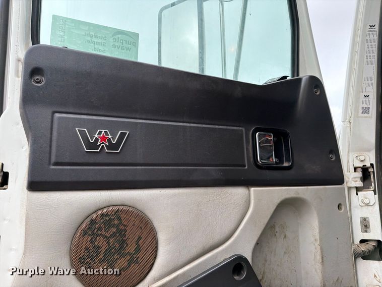image for item FK3679 2017 Western Star 4700 dump truck