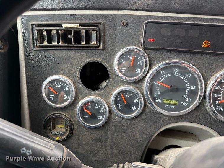 image for item FK3679 2017 Western Star 4700 dump truck