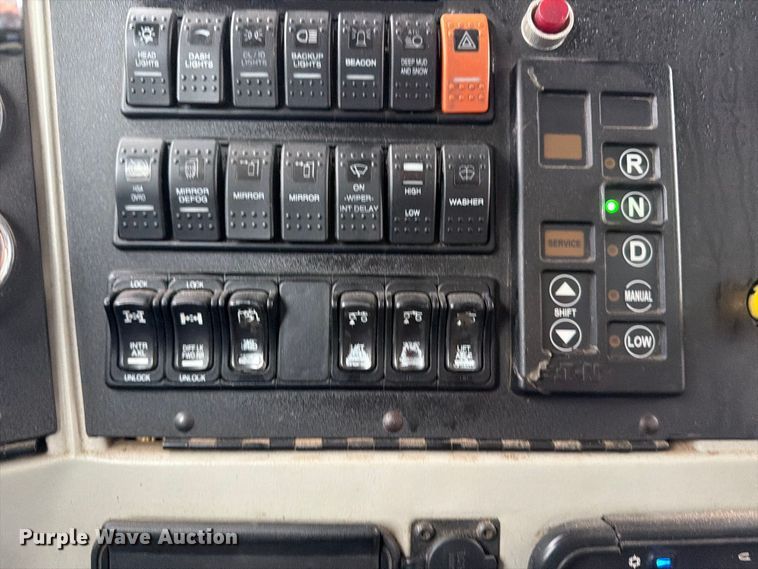 image for item FK3679 2017 Western Star 4700 dump truck