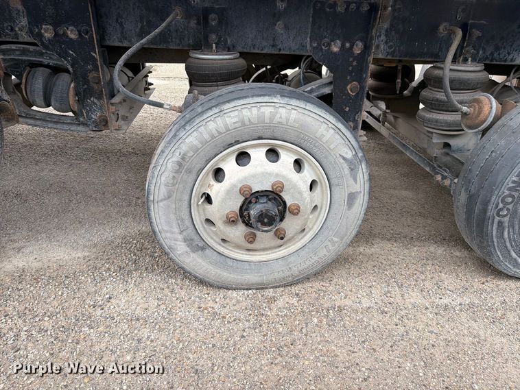 image for item FK3679 2017 Western Star 4700 dump truck