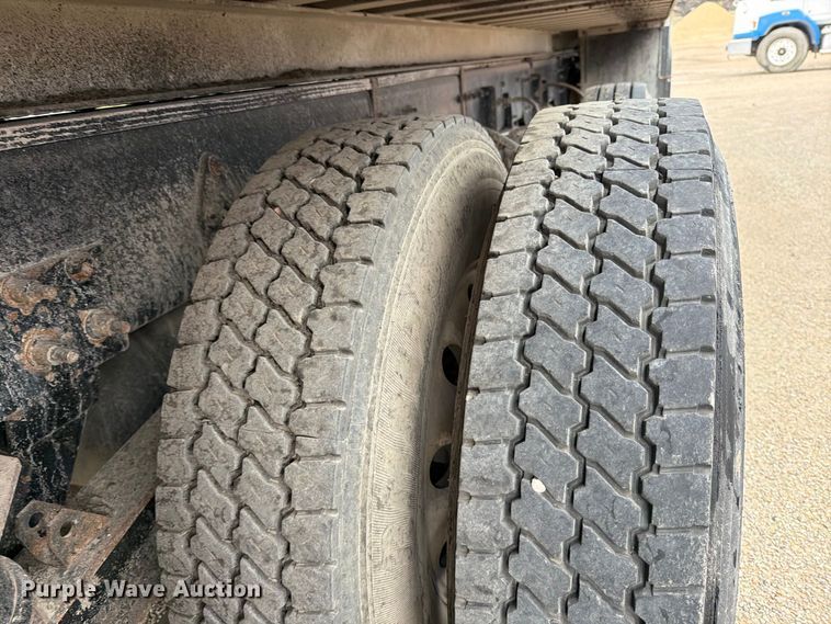 image for item FK3679 2017 Western Star 4700 dump truck