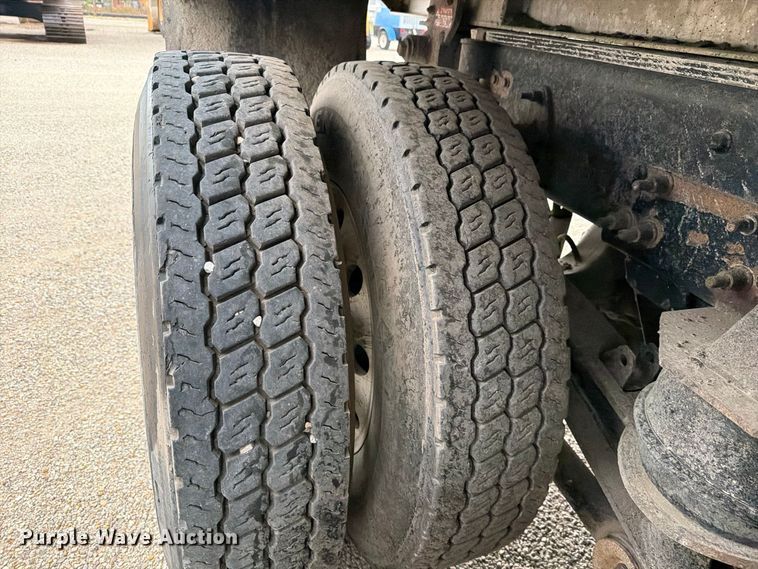 image for item FK3679 2017 Western Star 4700 dump truck