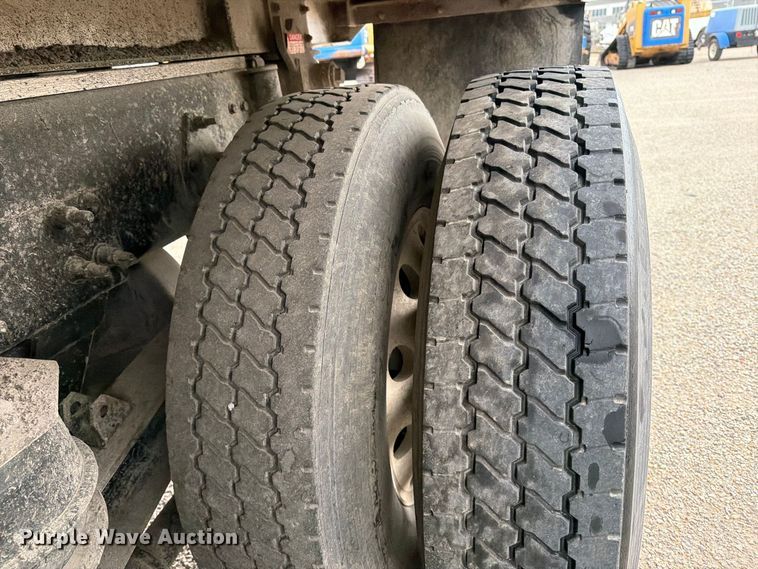 image for item FK3679 2017 Western Star 4700 dump truck