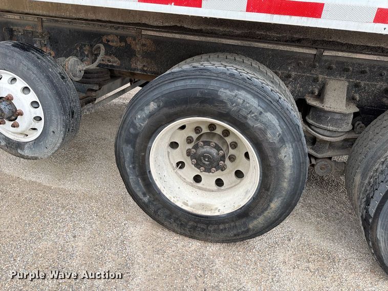 image for item FK3679 2017 Western Star 4700 dump truck
