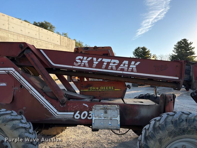 image for item FK4191 1989 Skytrak 6036 telehandler