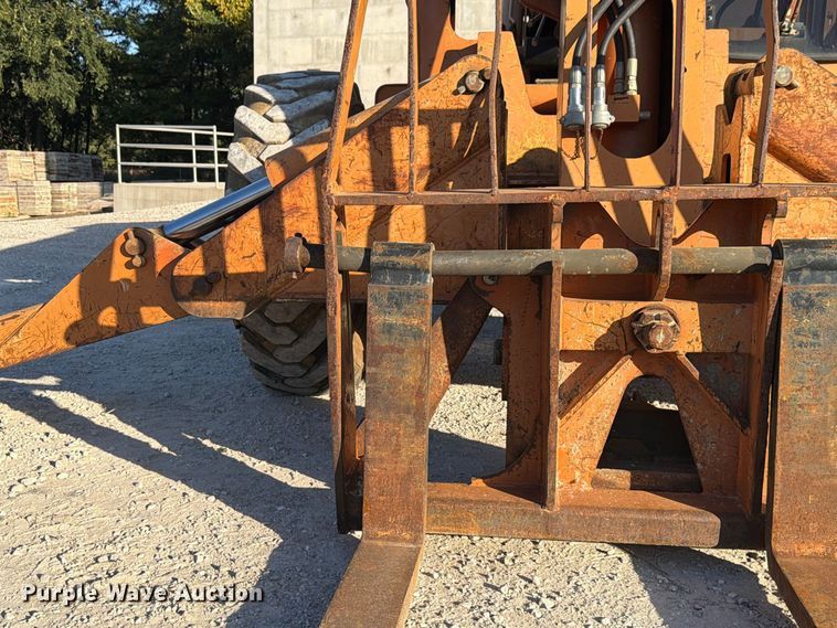 image for item FK4192 2002 Lull 1044C-54 telehandler