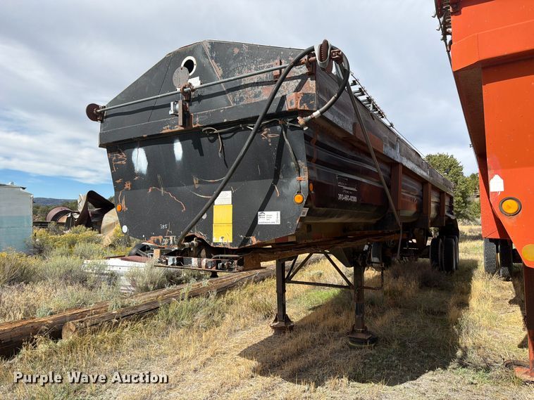 image for item FK4654 1996 Lufkin end dump trailer