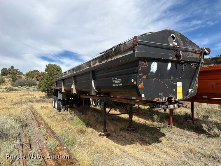 image for item FK4654 1996 Lufkin end dump trailer