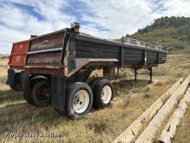 image for item FK4654 1996 Lufkin end dump trailer