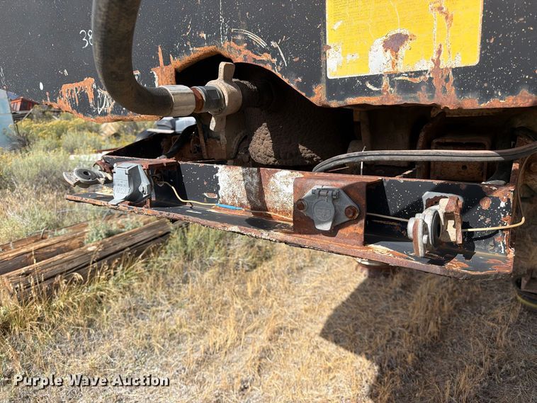image for item FK4654 1996 Lufkin end dump trailer