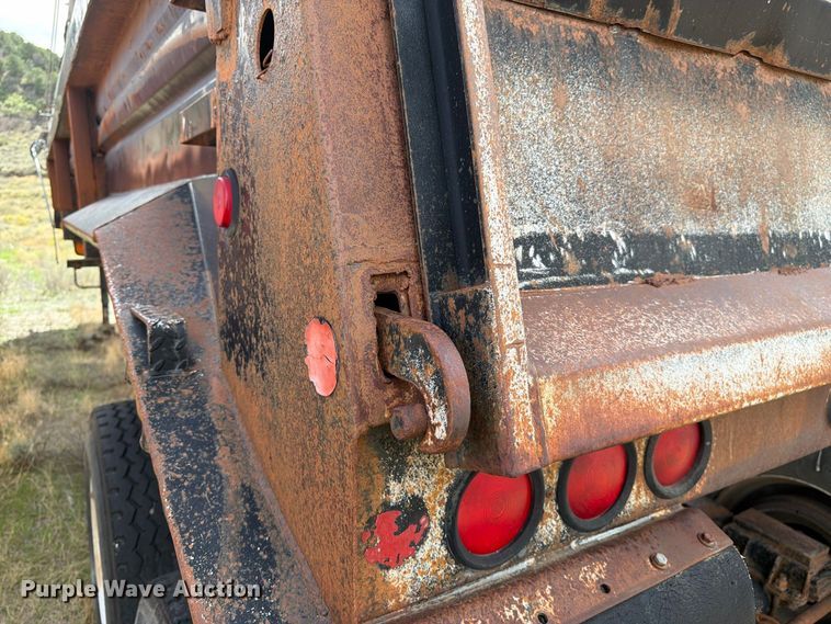 image for item FK4654 1996 Lufkin end dump trailer