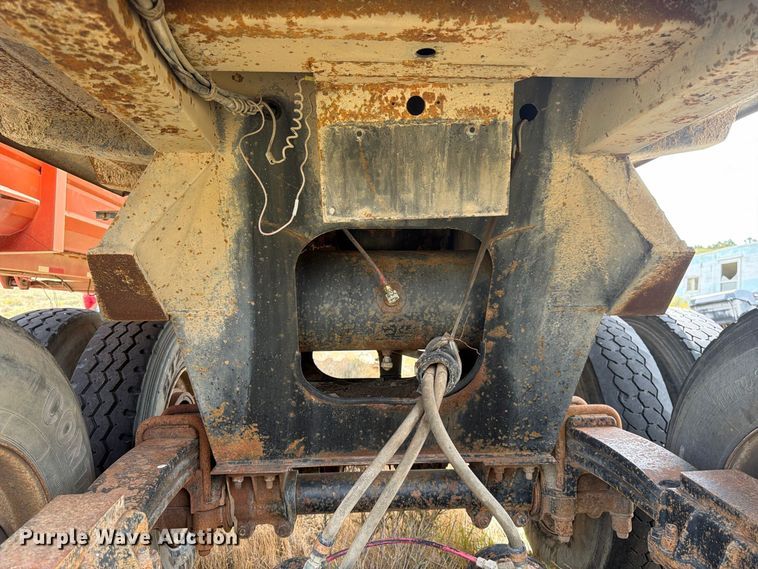 image for item FK4654 1996 Lufkin end dump trailer