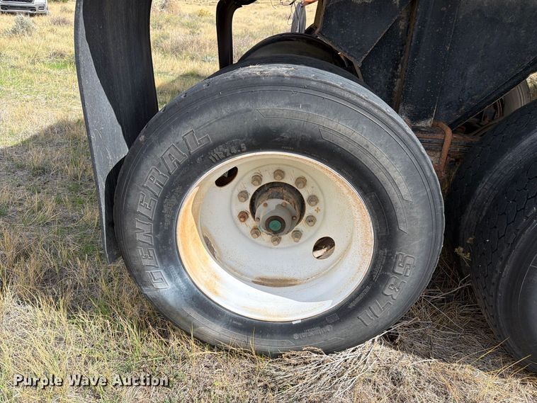 image for item FK4654 1996 Lufkin end dump trailer