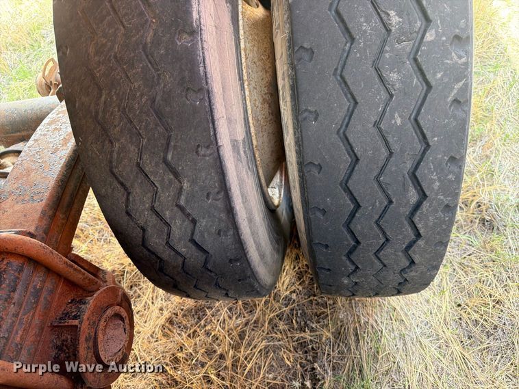 image for item FK4654 1996 Lufkin end dump trailer