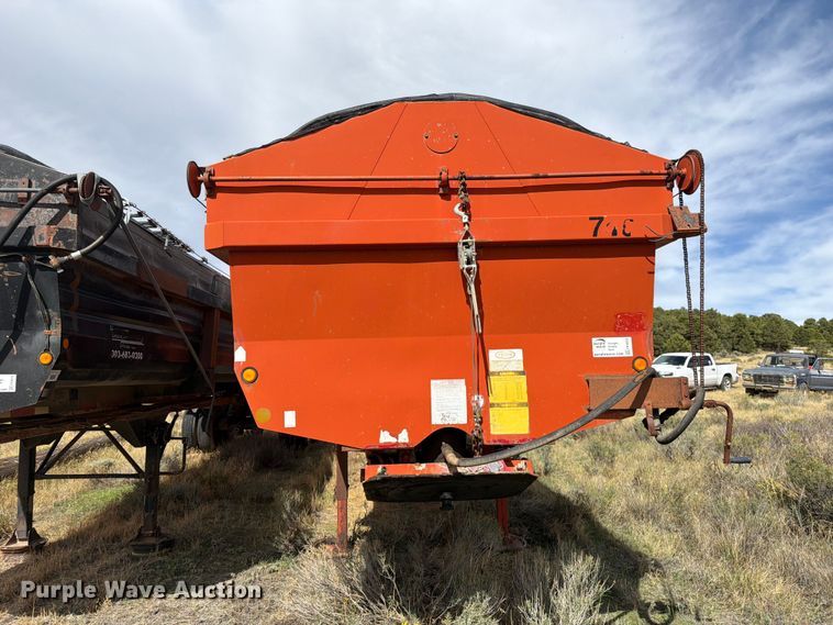 image for item FK4655 1997 Lufkin end dump trailer