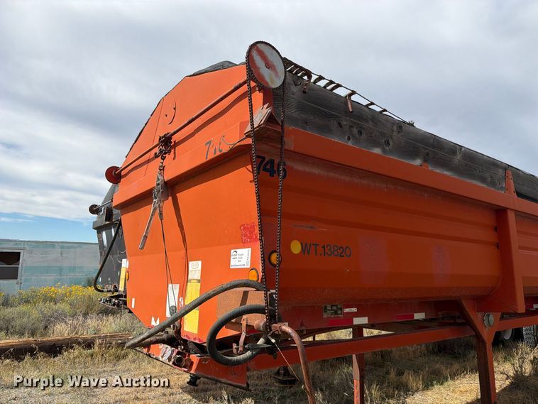 image for item FK4655 1997 Lufkin end dump trailer