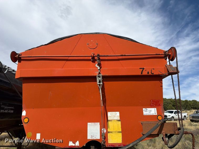 image for item FK4655 1997 Lufkin end dump trailer