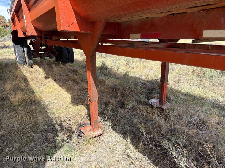 image for item FK4655 1997 Lufkin end dump trailer