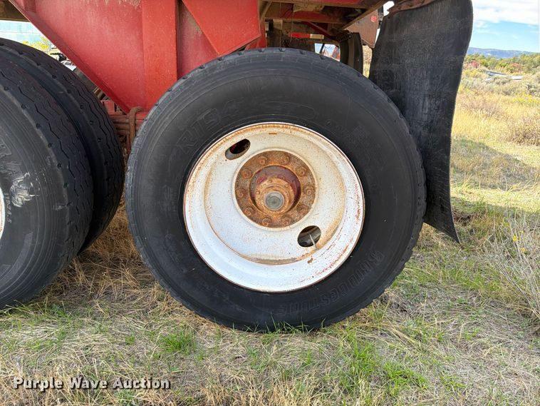 image for item FK4655 1997 Lufkin end dump trailer
