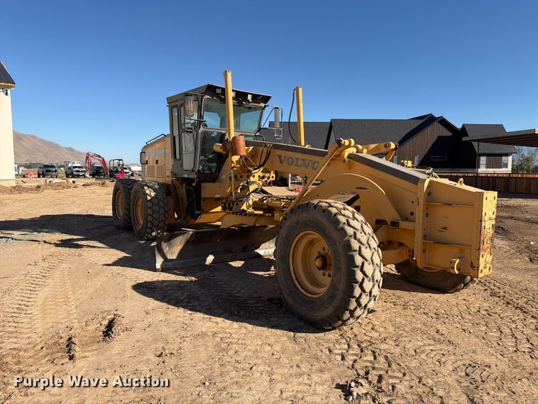 image for item FK4656 2001 Volvo G710VHP motor grader