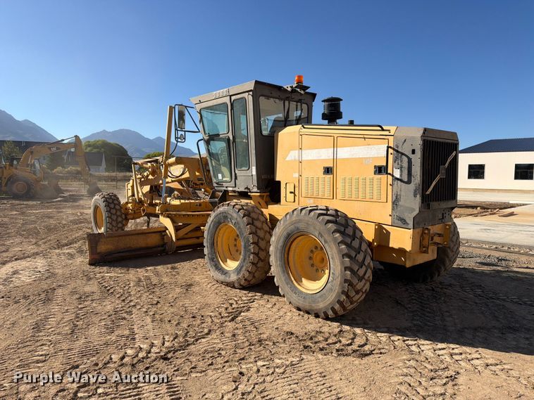 image for item FK4656 2001 Volvo G710VHP motor grader