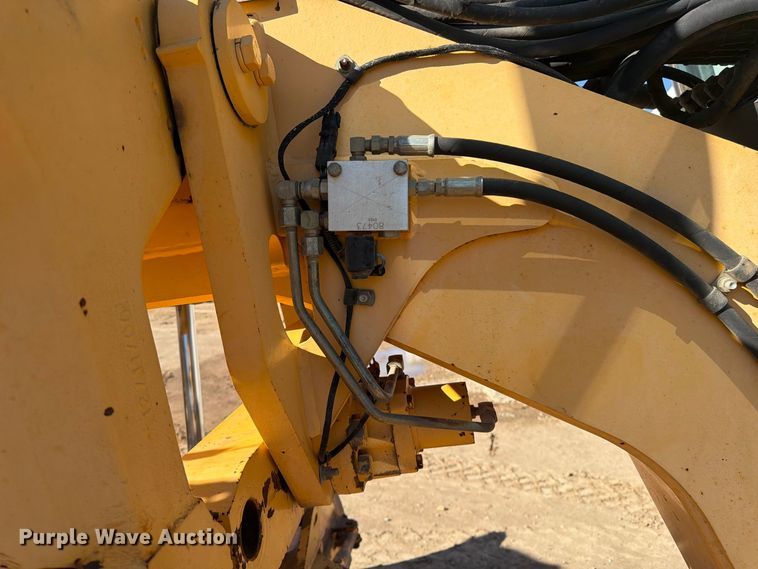 image for item FK4656 2001 Volvo G710VHP motor grader