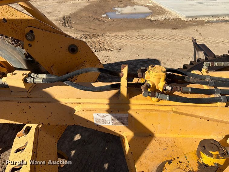 image for item FK4656 2001 Volvo G710VHP motor grader