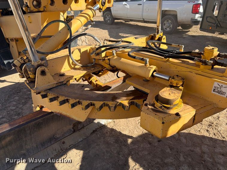 image for item FK4656 2001 Volvo G710VHP motor grader